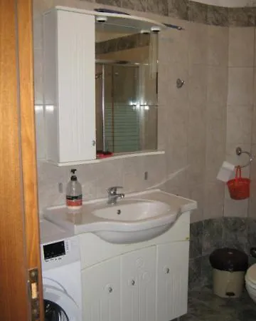 Holiday home Stelios House *